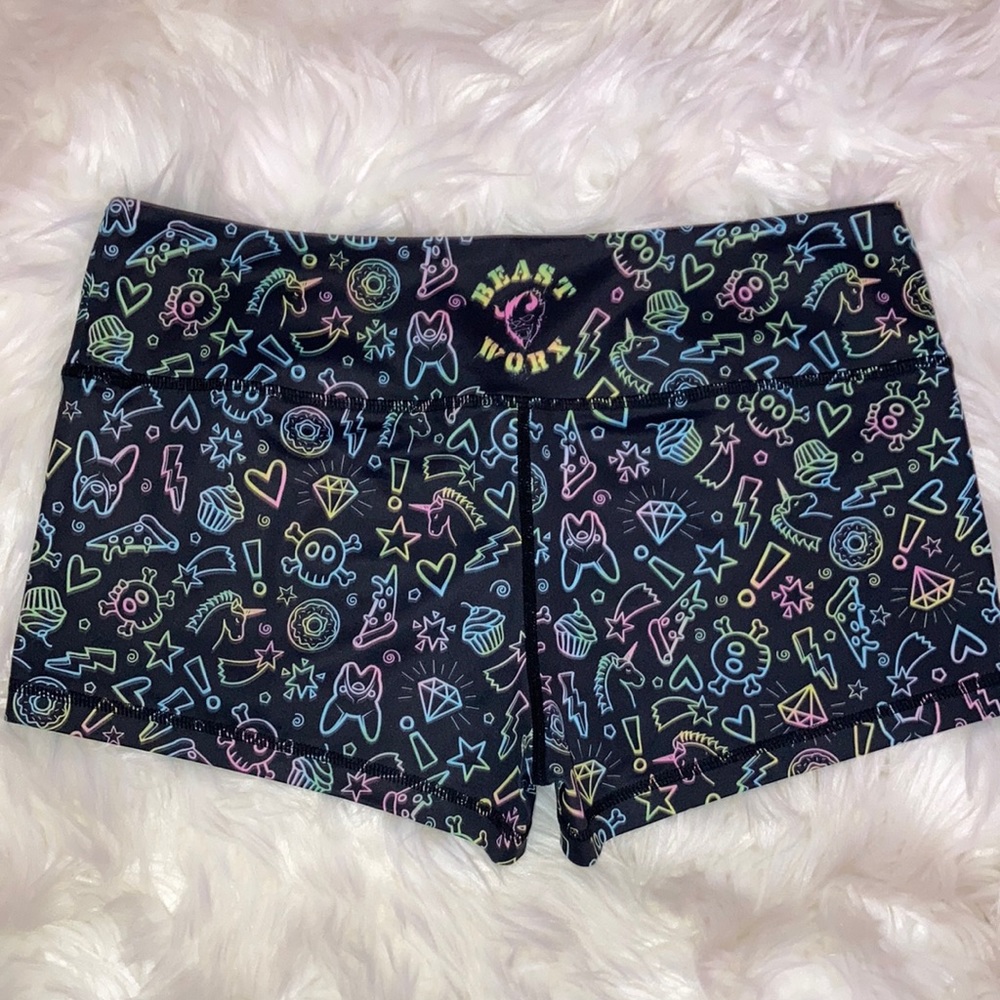 BEAST WORX Stencil Unicorn Cupcake Skull Donut Shorts M
